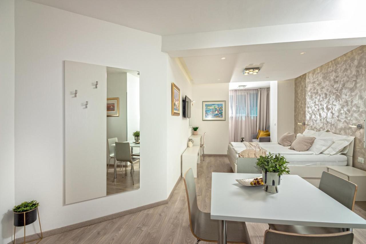 Apartments Lovret Flowers Σπλιτ Εξωτερικό φωτογραφία