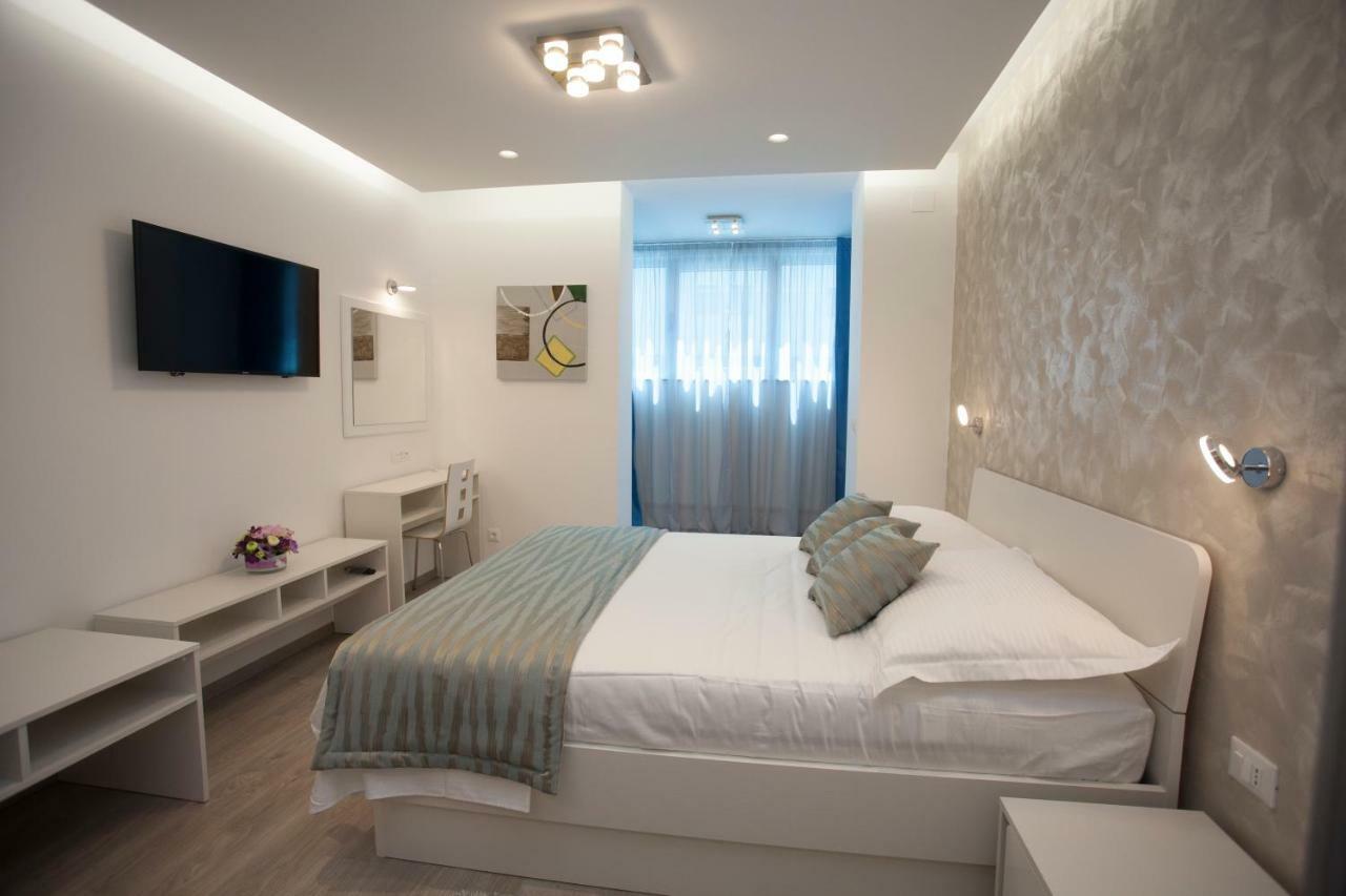 Apartments Lovret Flowers Σπλιτ Εξωτερικό φωτογραφία