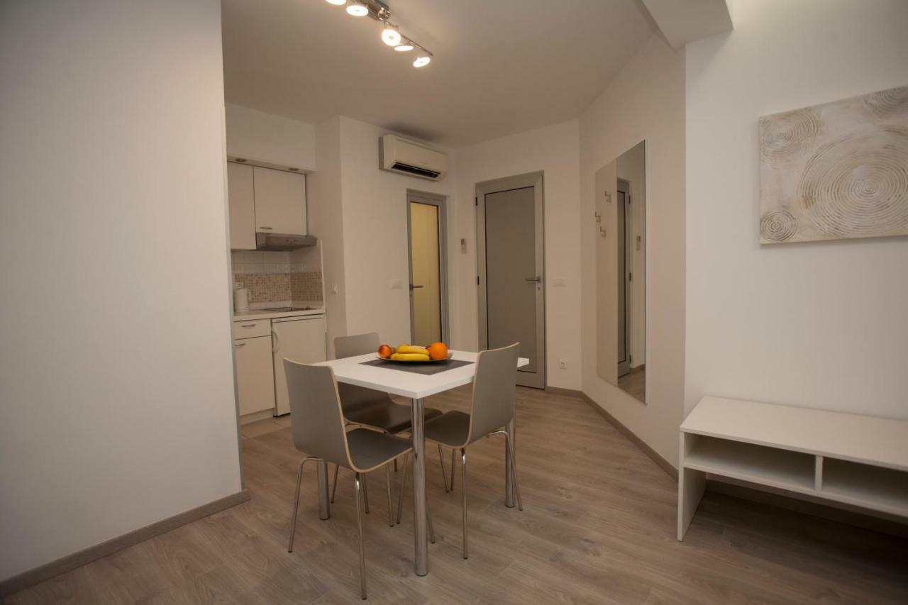 Apartments Lovret Flowers Σπλιτ Εξωτερικό φωτογραφία